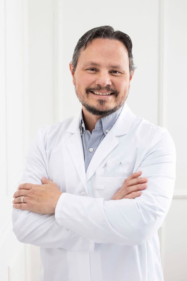 Dr. Juan Diego Lopez Vega